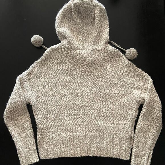 YET AGAIN Soft White/Gray Hooded Cropped Pullover Sweater w/PomPom sz Large - Picture 9 of 10